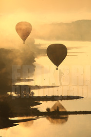 ref-900-lo-la-loire-mongolfiere-paysage-nature-brume-photographe.jpg