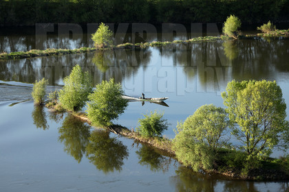ref-1840-lo10-la-loire-paysage-photos-de-la-loire-photographe-brume-brouillard.jpg