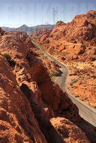 ref-8600-usa18-valley-of-fire-usa-nevada-desert-road-trip-photographe.jpg