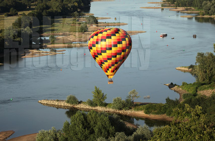 ref-1100-lo10-la-loire-mongolfiere-paysage-nature-photos-de-la-loire-photographe.jpg