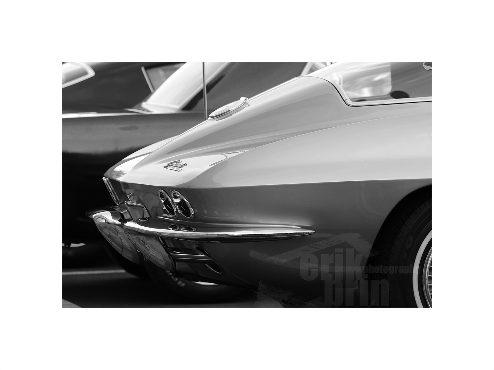 voit0113-voiture-ancienne-vieille-voiture-voiture-americaine-photo-noir-et-blanc-photographe-vintage-.jpg