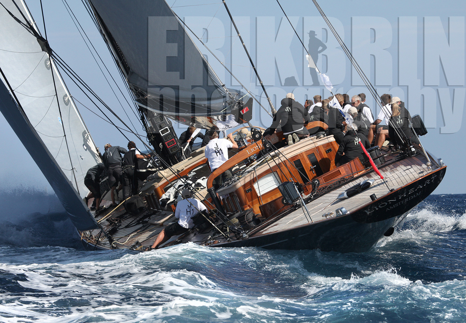 ref-3690-st2013-class-j-j-class-vieux-greement-voilier-voile-bateau-de-course-mer.jpg