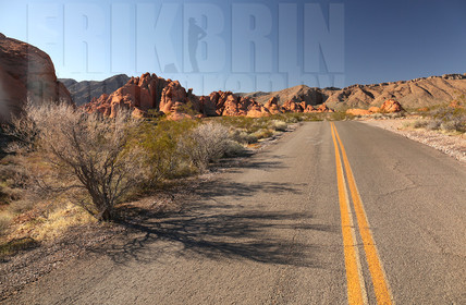 ref-8530-usa18-valley-of-fire-usa-nevada-desert-road-trip-photographe.jpg