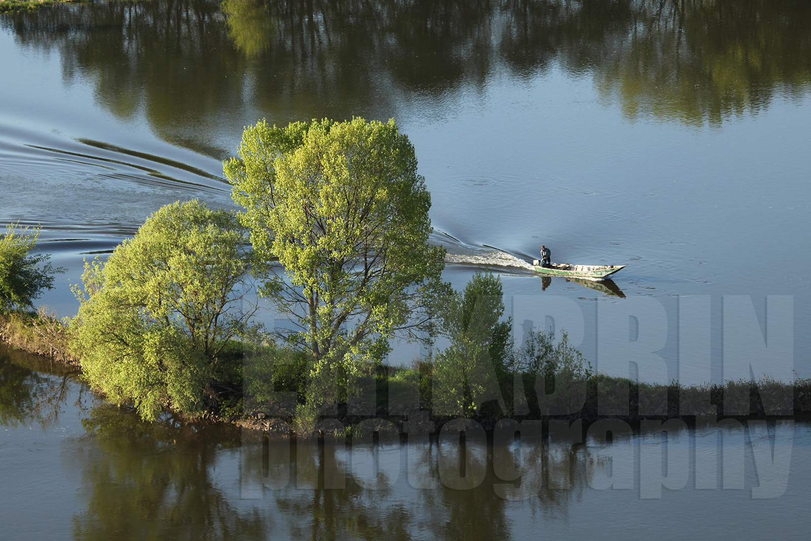 ref-1850-lo10-la-loire-paysage-photos-de-la-loire-photographe-brume-brouillard.jpg