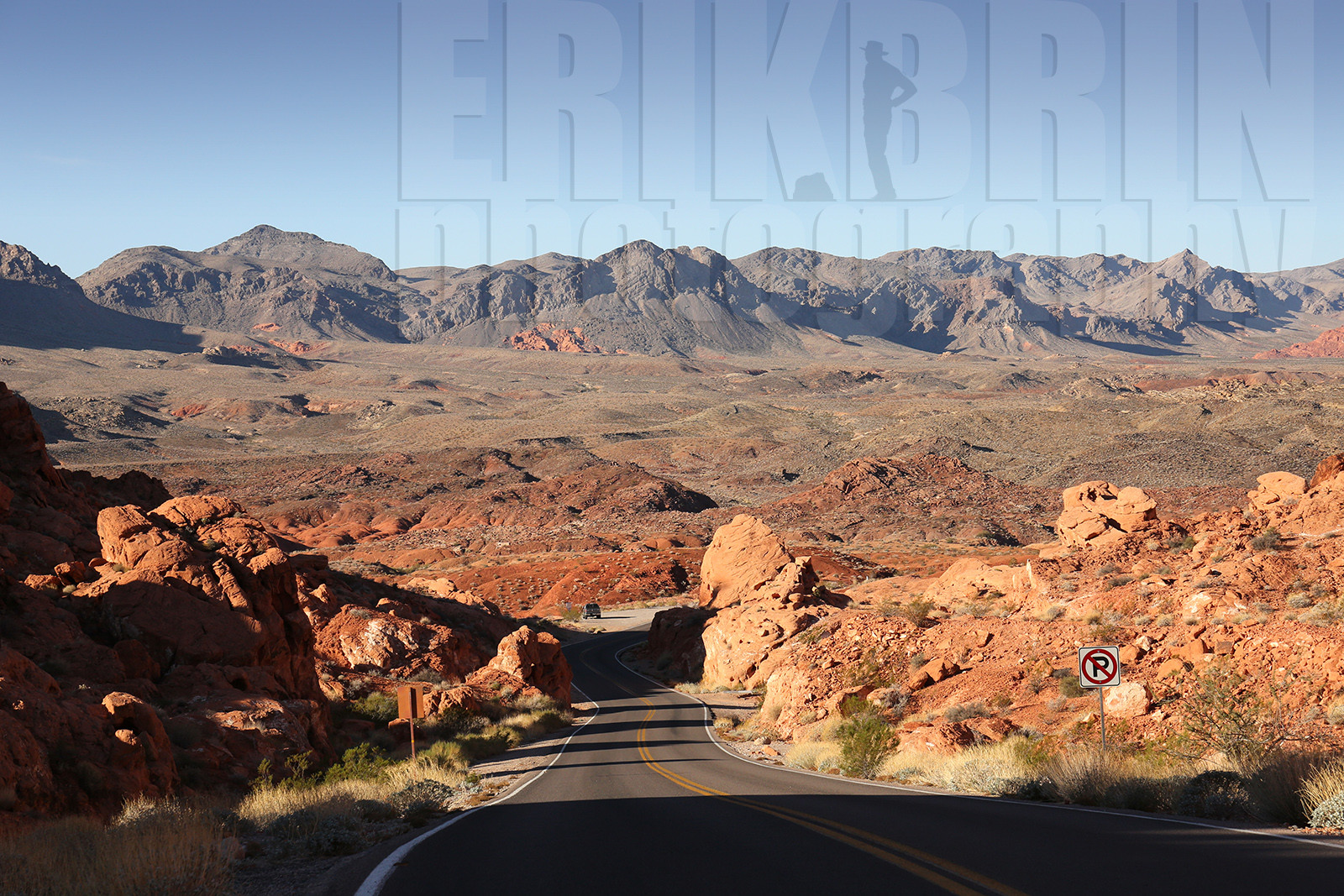 ref-8510-usa18-valley-of-fire-usa-nevada-desert-road-trip-photographe.jpg