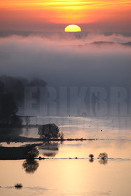ref-1820-lo10-la-loire-paysage-photos-de-la-loire-photographe-brume-brouillard.jpg