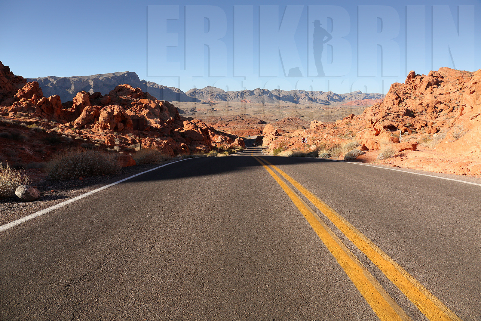 ref-8500-usa18-valley-of-fire-usa-nevada-desert-road-trip-photographe.jpg