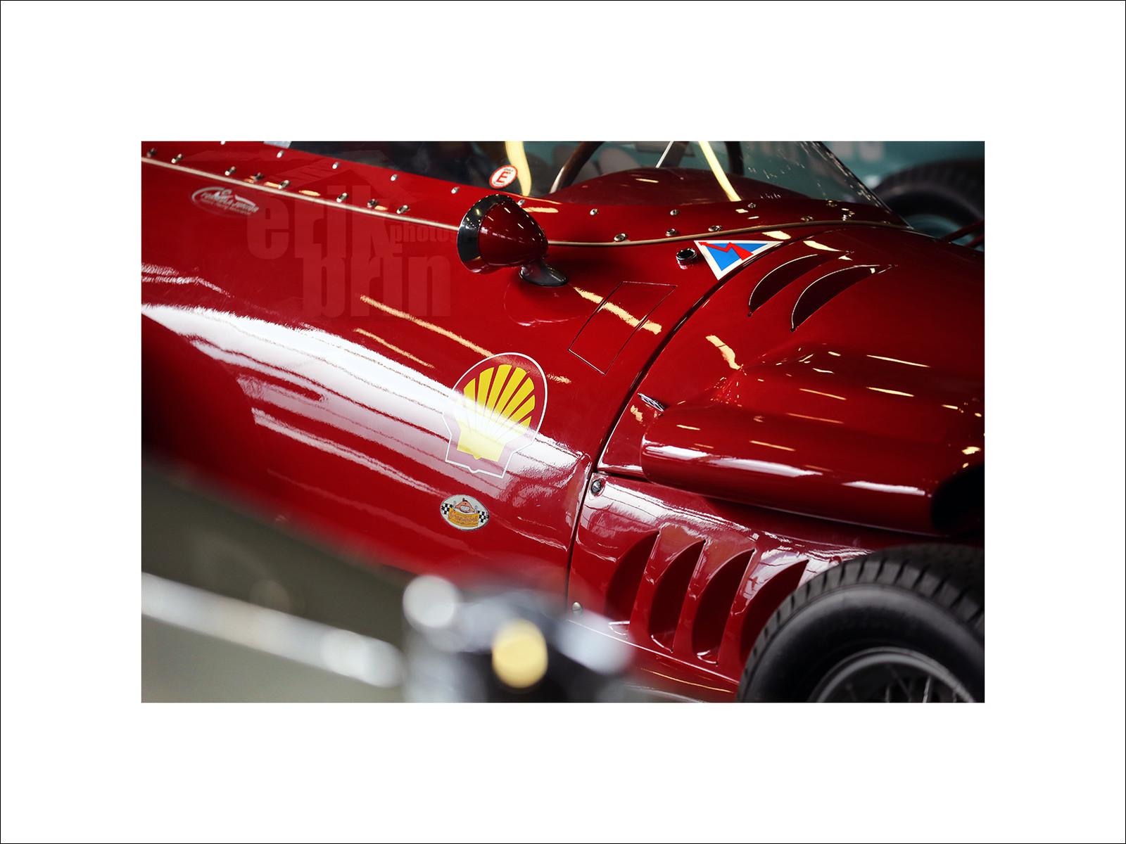 voitc057-voiture-de-course-ancienne-ferrari-photographe-de-voitures-deco-tirage-photo-grand-prix.jpg